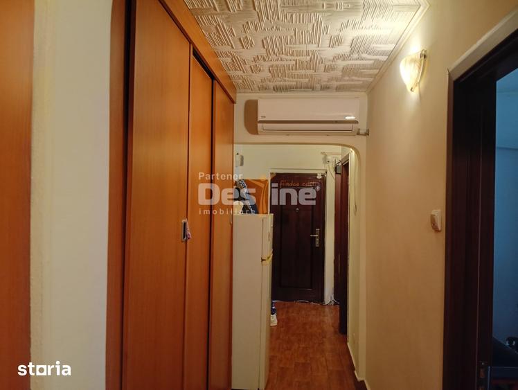 Apartament cu 3 camere, mobilat în Rovine
