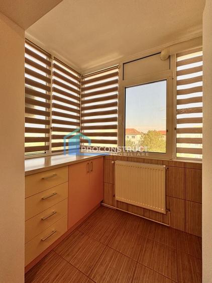 Apartament cu 2 camere semidecomandat, mobilat în Braytim