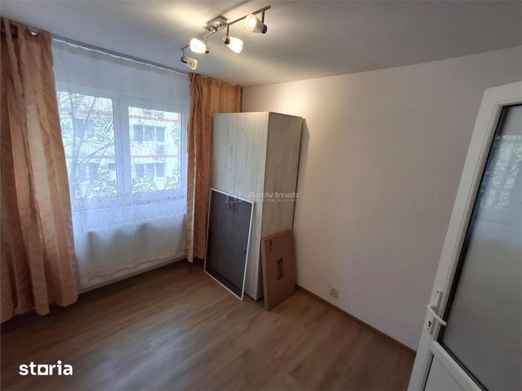 Apartament cu 3 camere în Micro III