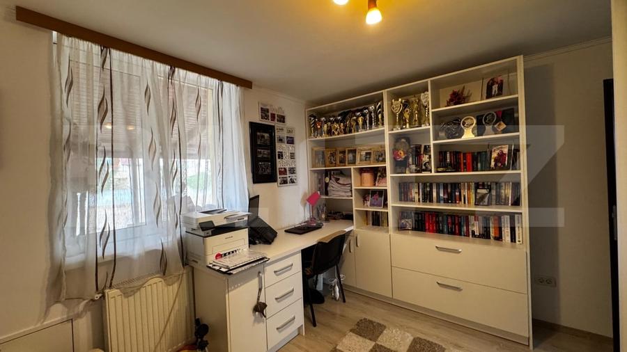 Duplex cu 5 camere cu Canalizare în Micești