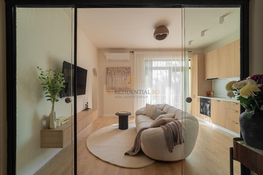 Apartament cu 5 camere decomandat, mobilat în Armeneasca