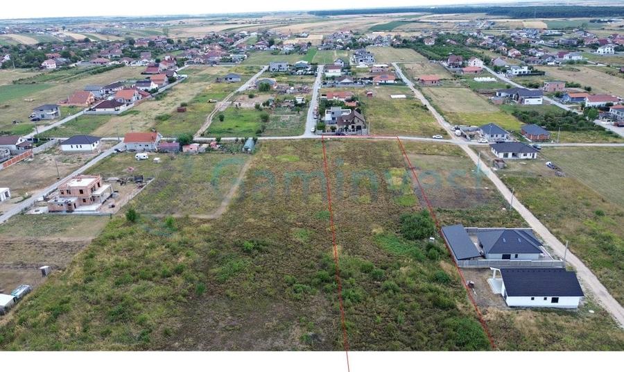 Teren Construcții intravilan de 4259 mp, în Sânmartin