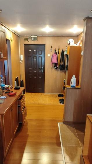 Apartament cu 2 camere decomandat în Petros