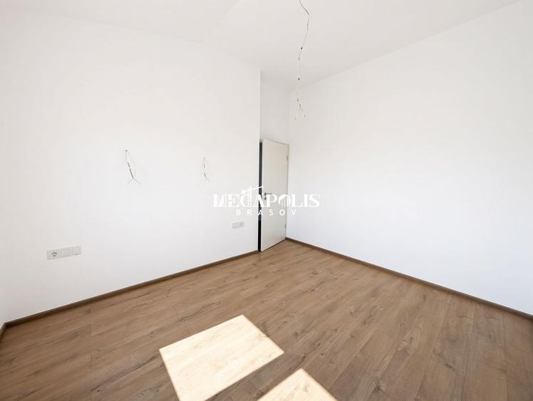 Apartament cu 3 camere decomandat în Sânpetru