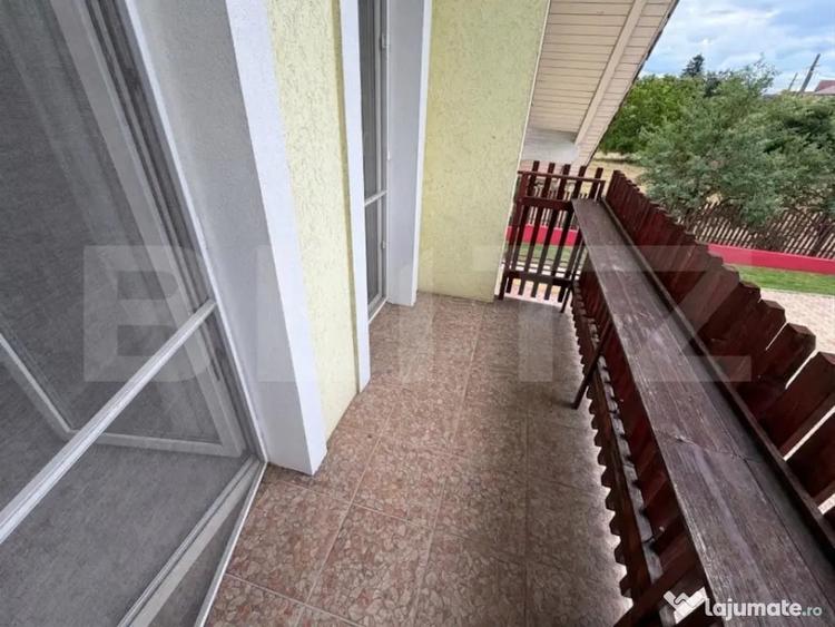 Casă cu 6 camere cu Teren 1800 Mp în Mintia