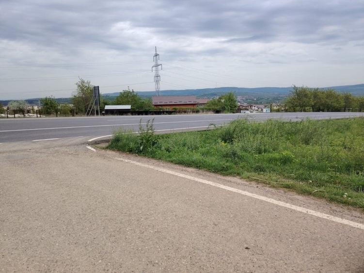 Teren Construcții intravilan de 1800 mp, în Ciurbești
