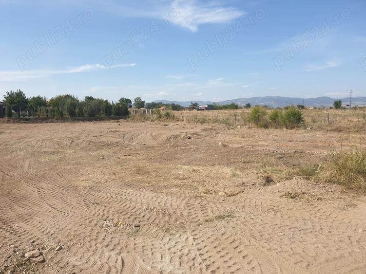 Teren de 1354 mp, în Central