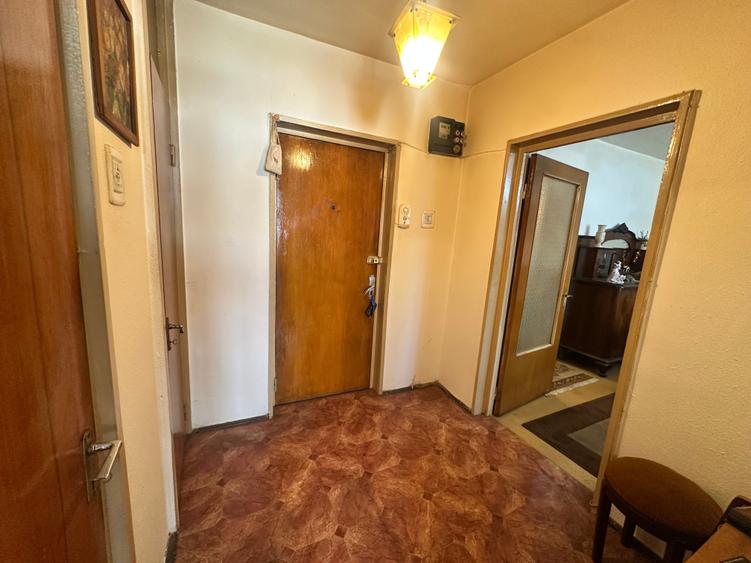 Apartament cu 2 camere semidecomandat în Moșilor