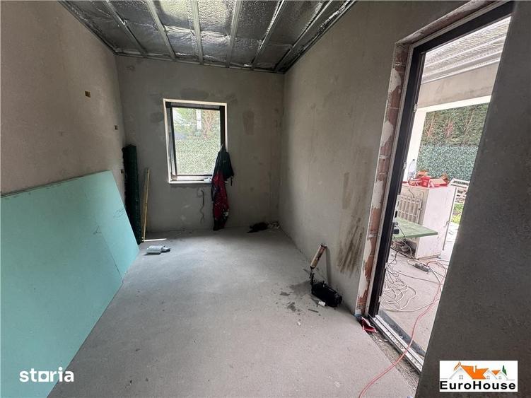 Casă cu 4 camere cu Teren 370 Mp în Central