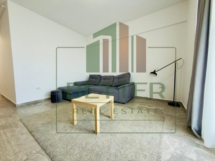 Apartament cu 2 camere decomandat în Apărătorii Patriei