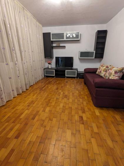 Apartament cu 2 camere decomandat în Drumul Taberei