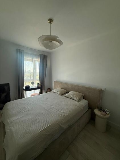 Apartament cu 2 camere semidecomandat în P-ta Presei Libere