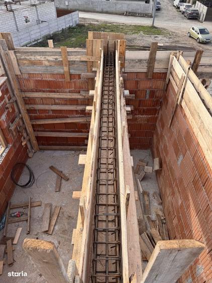 Casă cu 4 camere cu Teren 356 Mp în Central