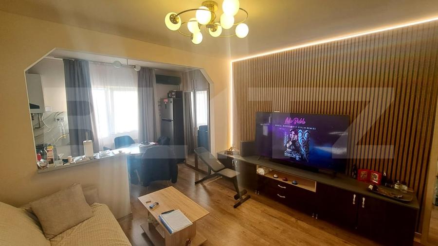 Apartament cu 3 camere decomandat, mobilat în Noua