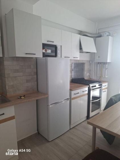 Apartament cu 2 camere decomandat în Holboca