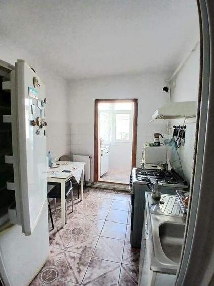 Apartament cu 2 camere decomandat în Exterior Vest
