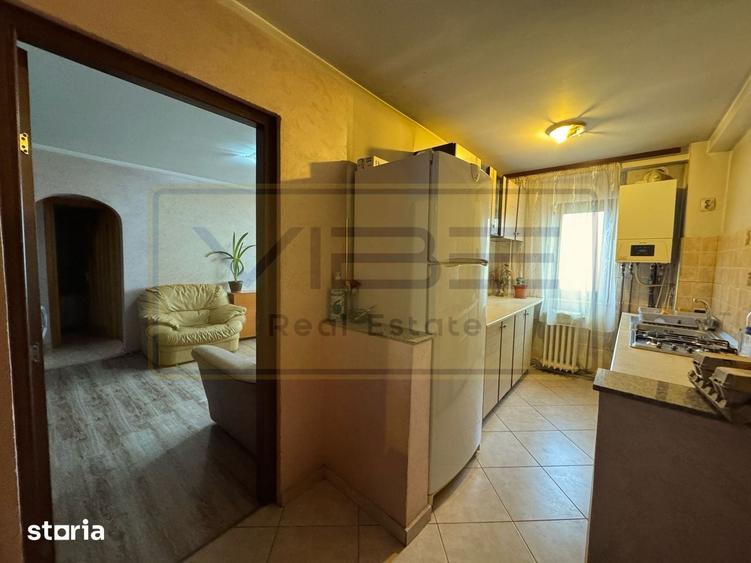 Apartament cu 2 camere semidecomandat, mobilat în Central