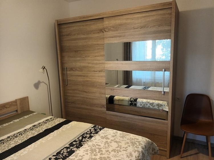 Apartament cu 2 camere semidecomandat, mobilat în Eroii Revoluției