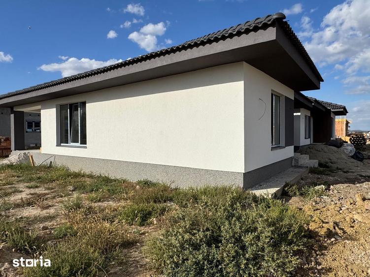 Casa de vanzare in Cihei cu 4 camere - 6