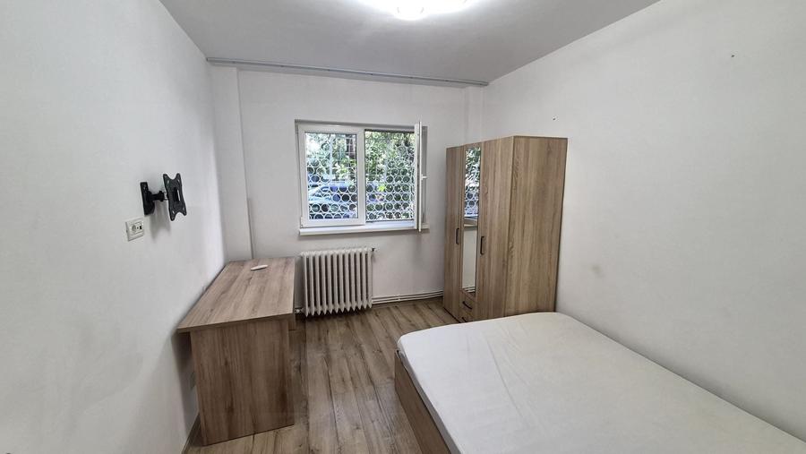 Apartament cu 3 camere decomandat, mobilat în Rahova