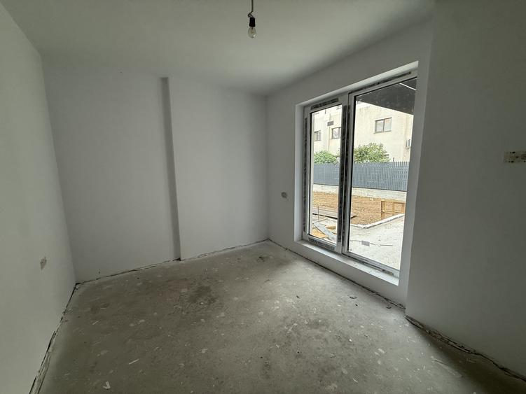 Apartament cu 2 camere decomandat în Theodor Pallady