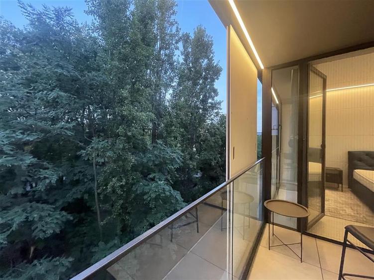 Apartament cu 3 camere decomandat, mobilat în Herăstrău