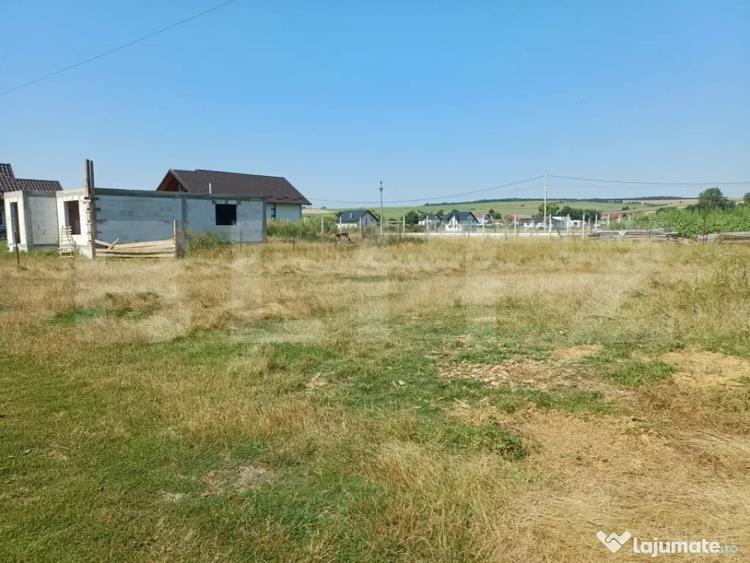 Teren de vanzare intravilan, 808 mp, zona Costana - 5