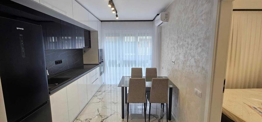 Apartament cu 2 camere nedecomandat în Central