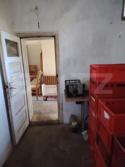 Casă cu 3 camere cu Teren 3900 Mp în Luna