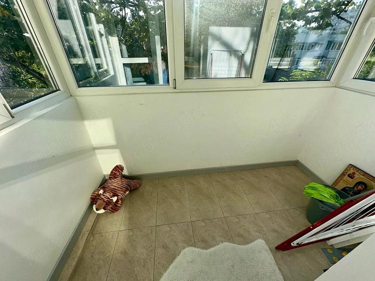 Apartament cu 3 camere semidecomandat în Liviu Rebreanu