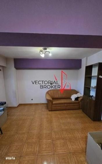 Apartament cu 4 camere decomandat în Mihai Bravu