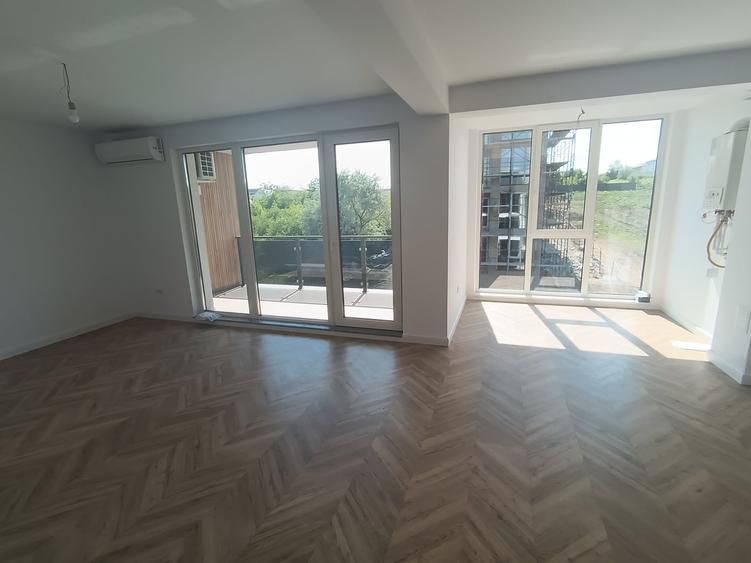 Apartament cu 3 camere în Rediu