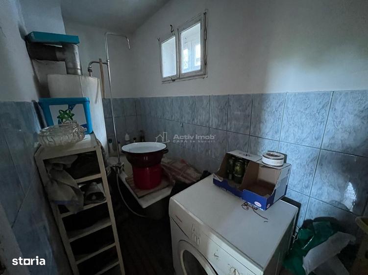 Casă cu 4 camere în Zorile