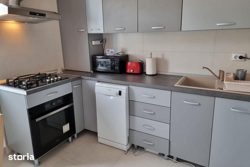 Apartament cu 3 camere decomandat în Iancului