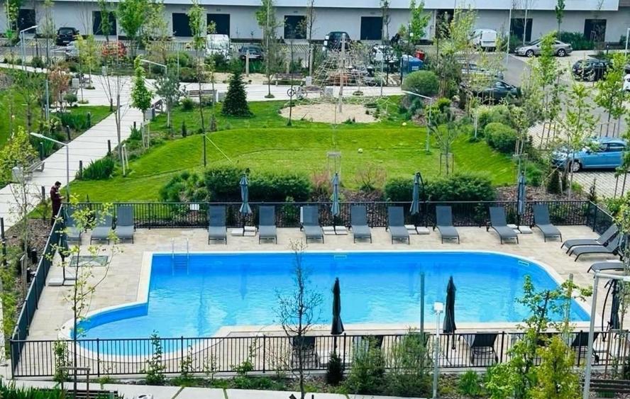 Apartament cu 3 camere semidecomandat, mobilat în Chitila