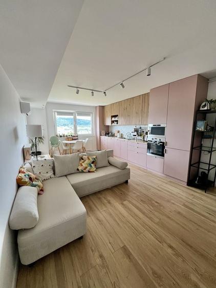Apartament cu 3 camere decomandat în Baciu