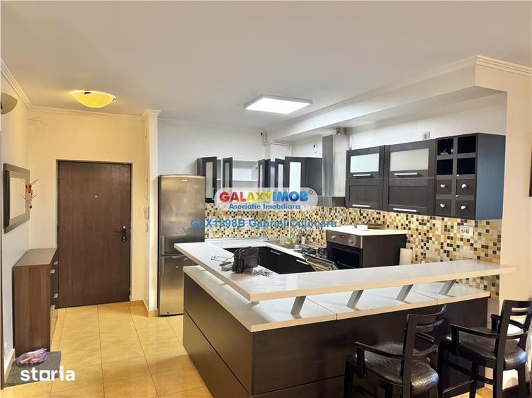 Apartament cu 3 camere, mobilat în Pajura