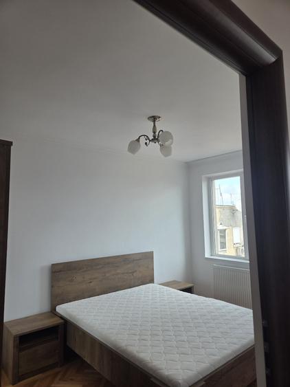 Apartament cu 2 camere, mobilat în Romană