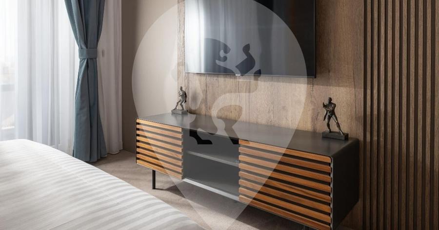 Apartament cu 4 camere decomandat, mobilat în 13 Decembrie