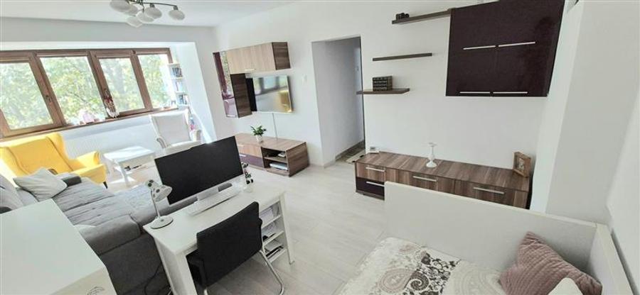 Apartament 2 Camere, Decomandat, Zona Centrala - 4