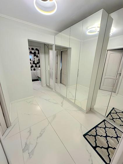 Apartament cu 2 camere decomandat, mobilat în Casa de Cultură