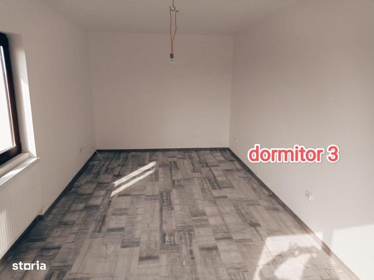 Casă cu 4 camere în Călinești