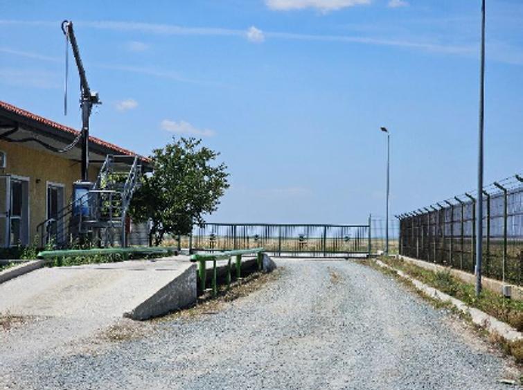 Spațiu industrial, de 39,504 mp, în Băbăița