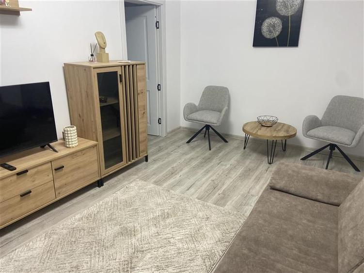 Apartament cu 2 camere nedecomandat, mobilat în Gară
