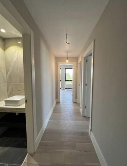 Apartament cu 3 camere, mobilat în Nord