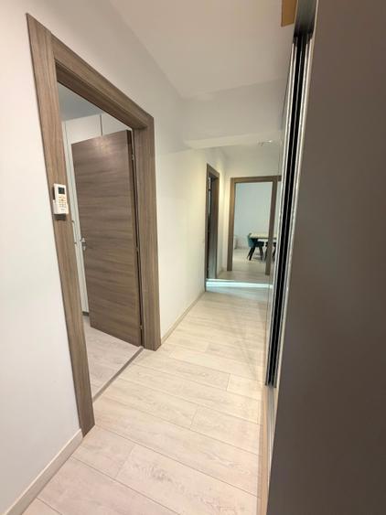 Apartament cu 4 camere decomandat în Politehnica