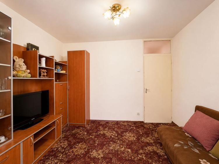 Apartament 3 camere decomandat, zona Alfa, etaj 1, două băi - 13