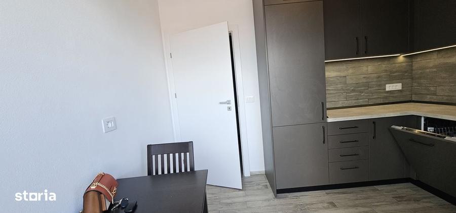 Apartament cu 3 camere decomandat în Vest