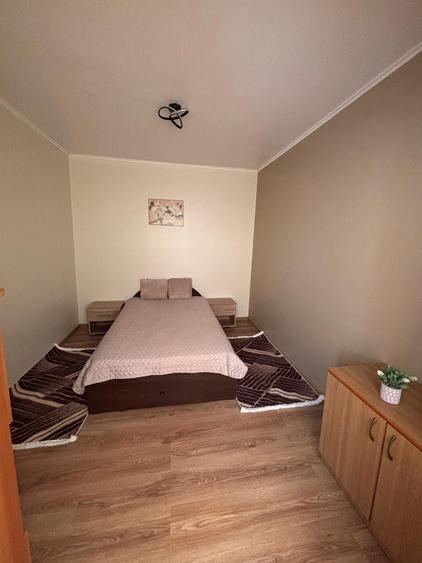 Apartament cu 2 camere semidecomandat în 7 Noiembrie