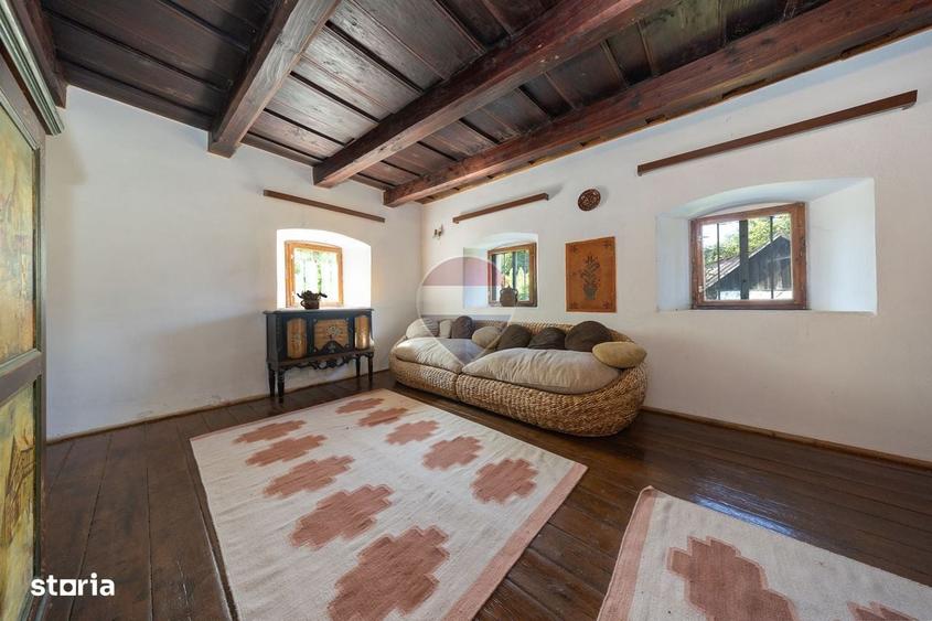 Casă cu 3 camere cu Teren 1646 Mp în Bicfalău